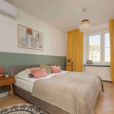 Apartment For 6 People Near Royal Baths Park By Renters Prestige วอร์ซอ ภายนอก รูปภาพ
