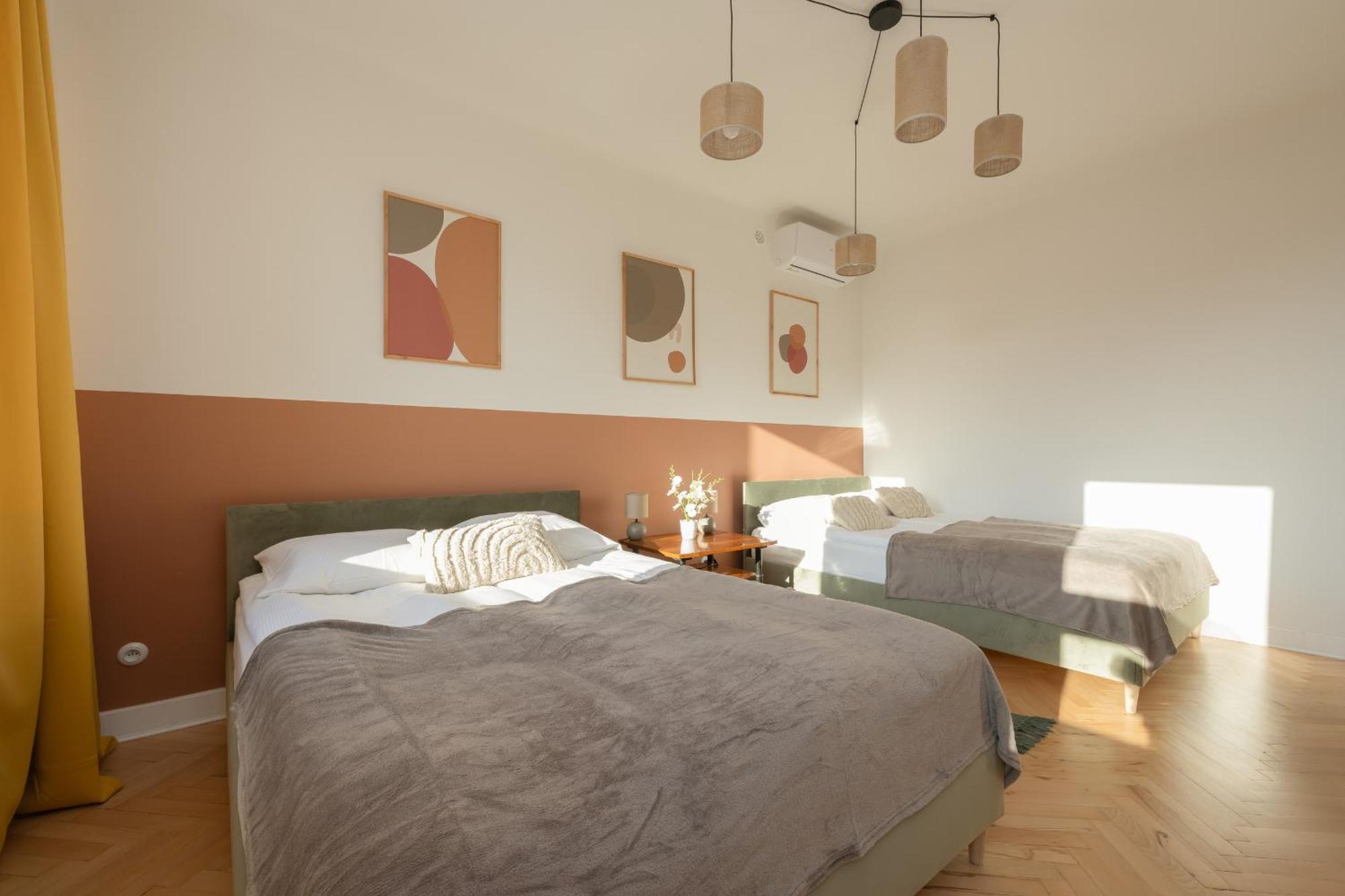 Apartment For 6 People Near Royal Baths Park By Renters Prestige วอร์ซอ ภายนอก รูปภาพ