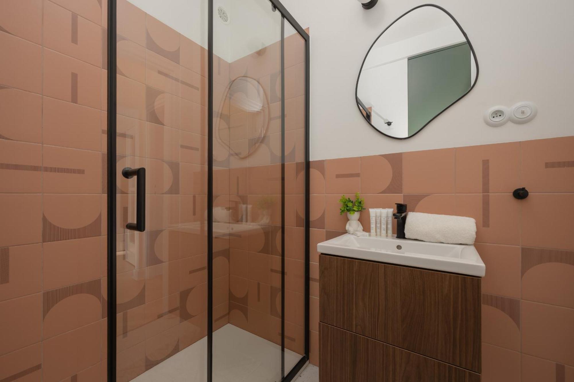 Apartment For 6 People Near Royal Baths Park By Renters Prestige วอร์ซอ ภายนอก รูปภาพ